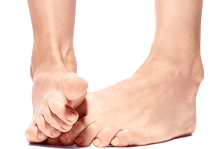 Почему правая нога чешется: причины и способы справиться с зудом